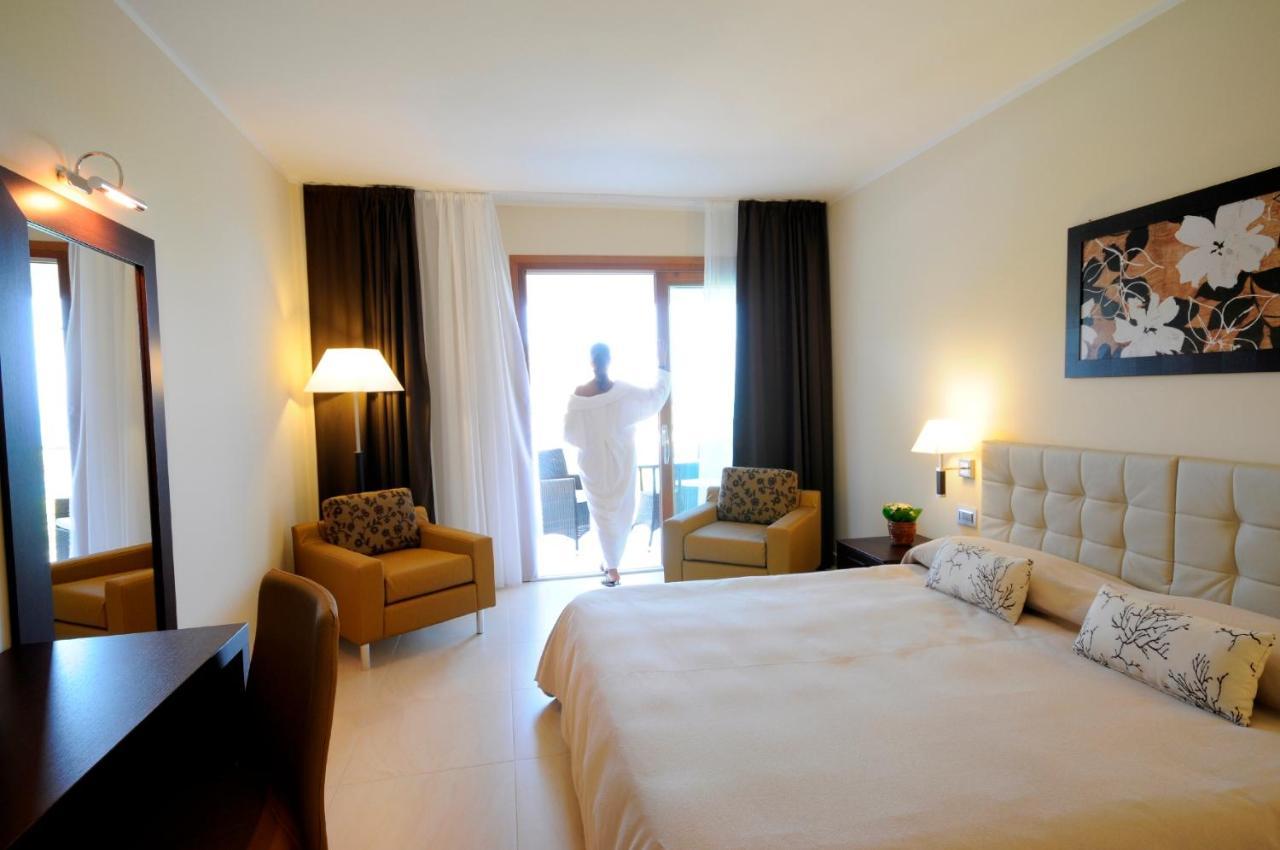 Pugnochiuso Resort Hotel Del Faro Vieste Eksteriør bilde